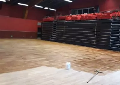 entretien-parquet-salle-des-fetes